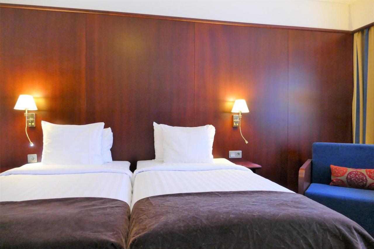 Hotel Kalliohovi Раума Экстерьер фото