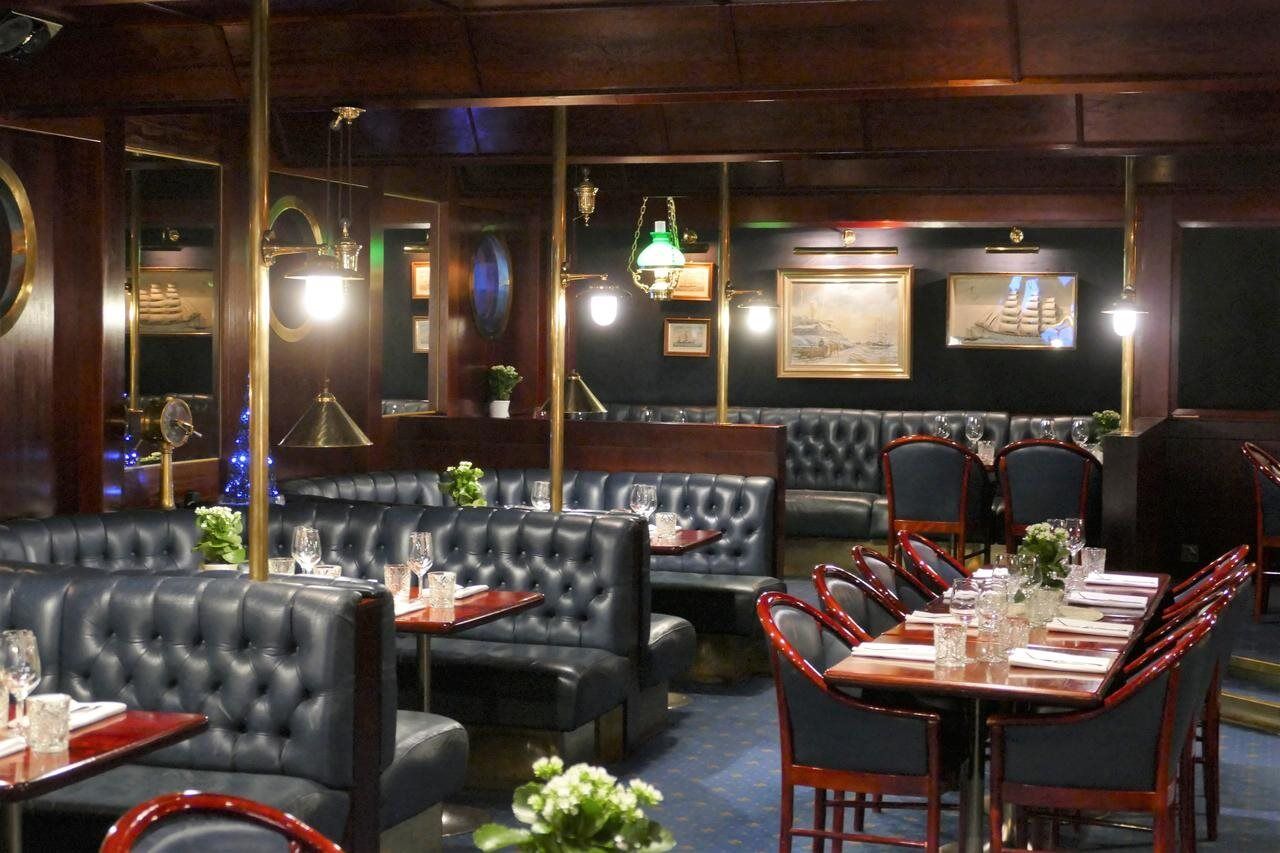 Hotel Kalliohovi Раума Экстерьер фото